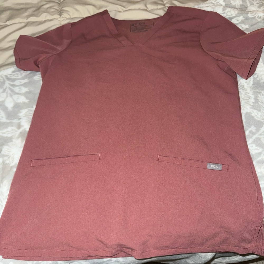 Figs Scrub top